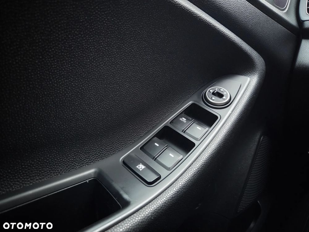 Hyundai i20 - 23