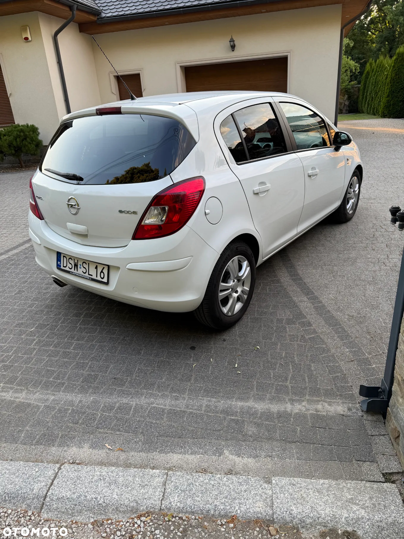 Opel Corsa 1.2 16V EcoFLEX Satellite - 4