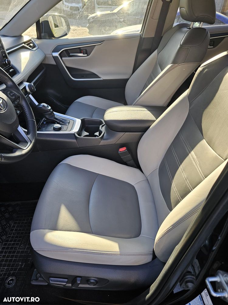 Toyota RAV4 2.5 VVT-iE 4x4 Luxury Plus - 6