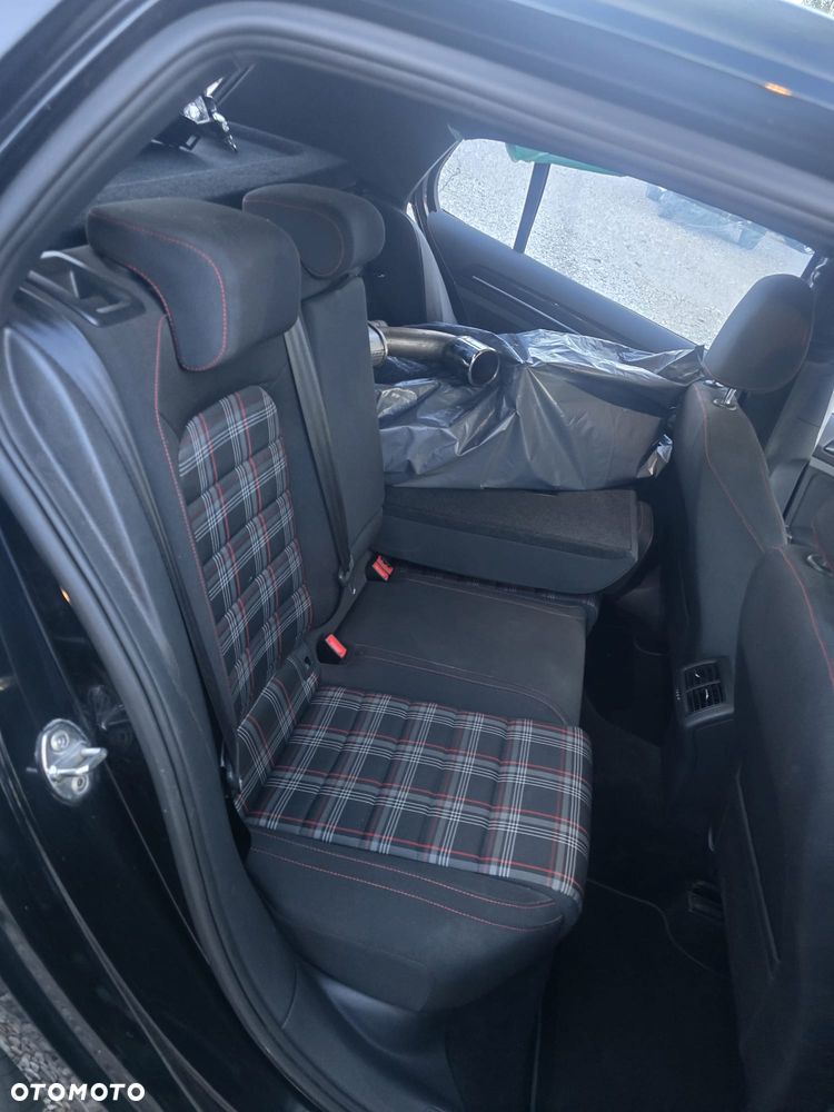 Volkswagen Golf GTI (BlueMotion Technology) DSG - 35