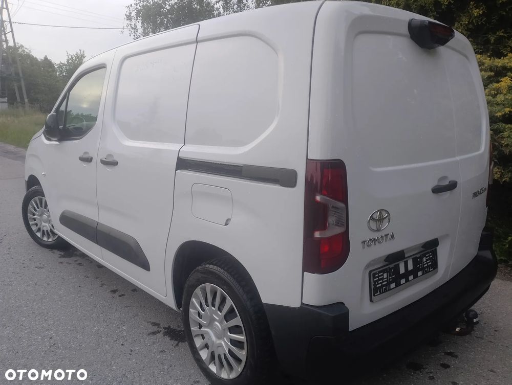 Toyota Proace city - 13