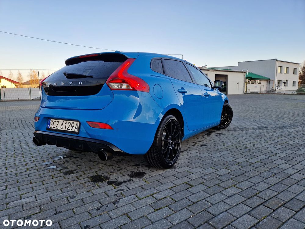 Volvo V40 D4 RDesign - 10