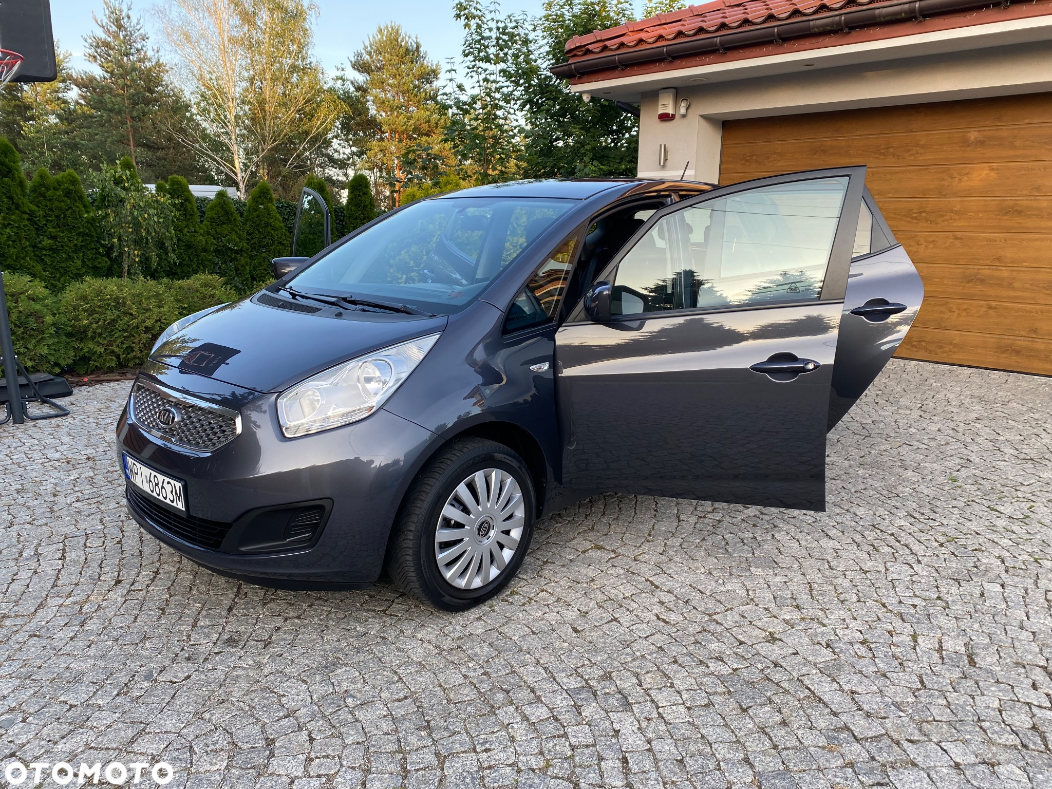 Kia Venga - 15