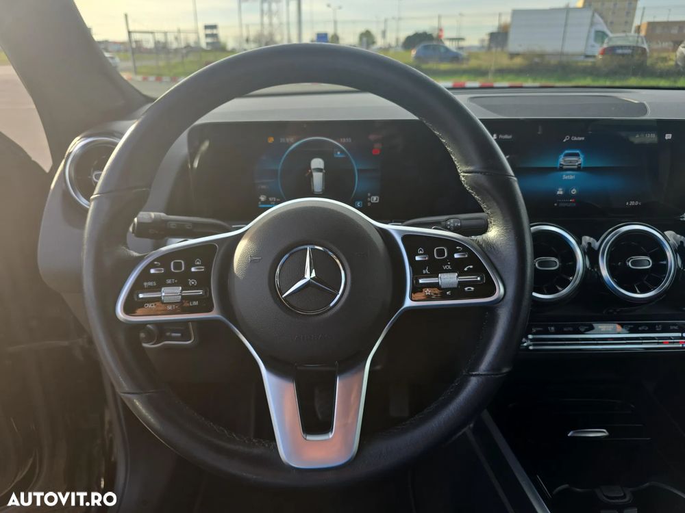 Mercedes-Benz GLB - 13