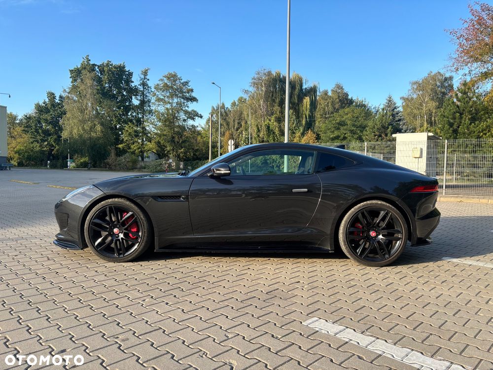 Jaguar F-Type - 12