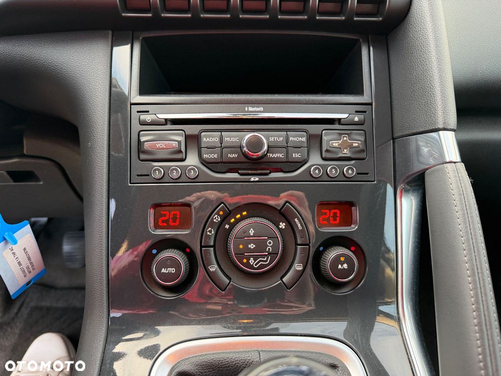 Peugeot 3008 1.6 Premium - 21