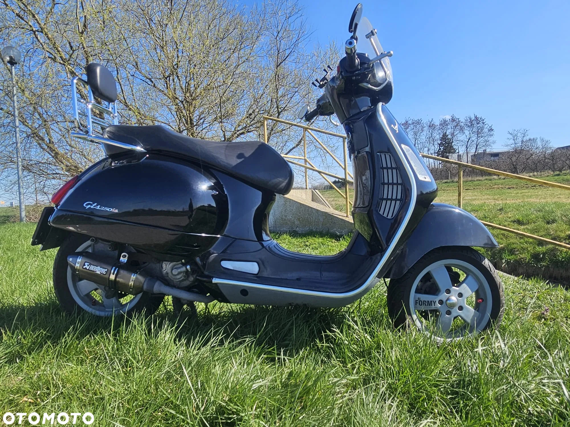 Piaggio Vespa - 8