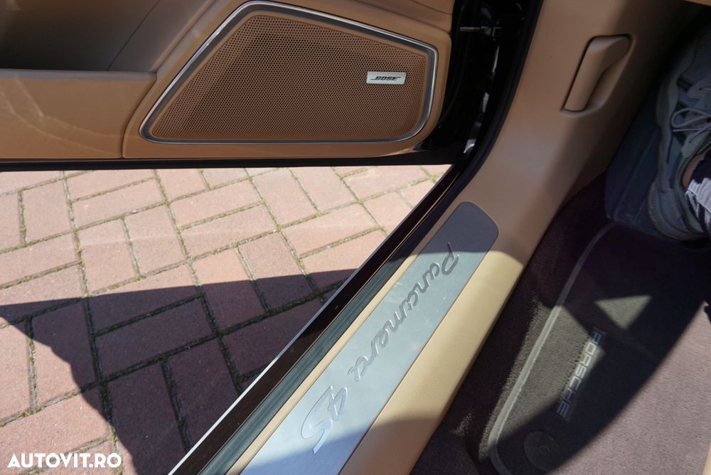 Porsche Panamera 4S - 20