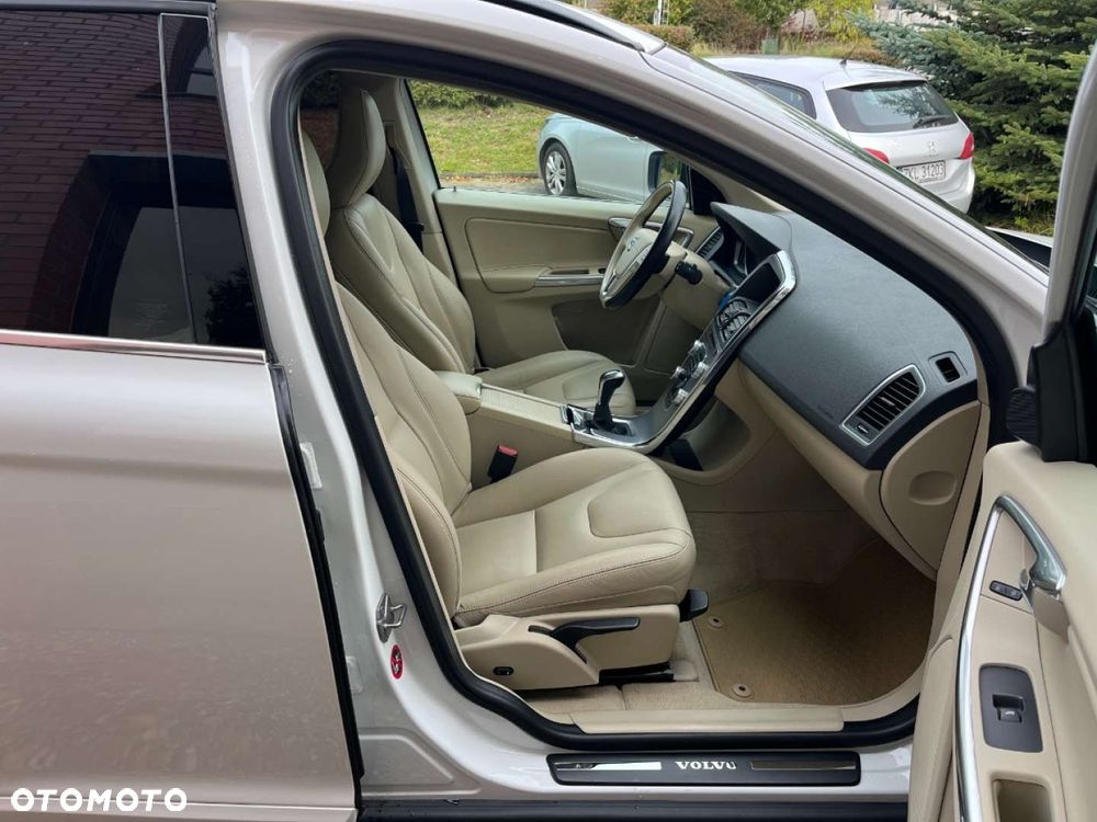 Volvo XC 60 D3 Drive-E Kinetic - 20