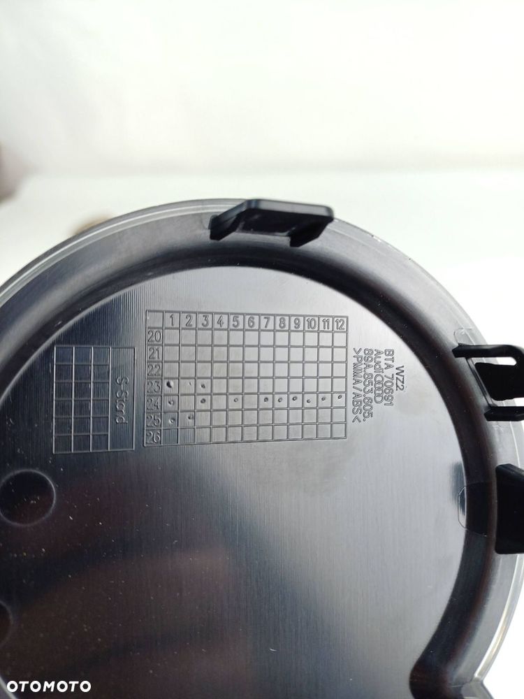 emblemat przód znaczek przedni logo audi q4 e-tron 89a853605 - 6