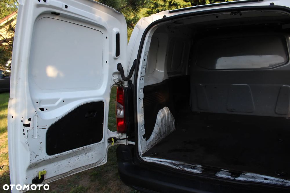 Toyota Proace City - 15