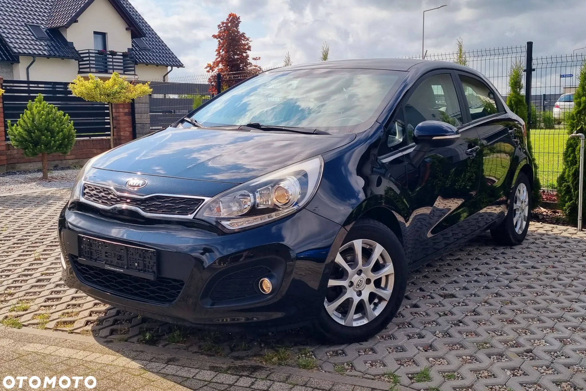 Kia Rio 1.4 Business Line Plus - 1