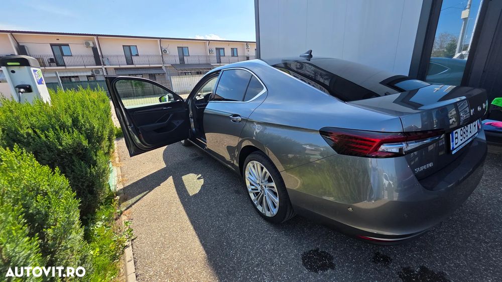 Skoda Superb 2.0 TDI 4X4 DSG Laurin & Klement - 10