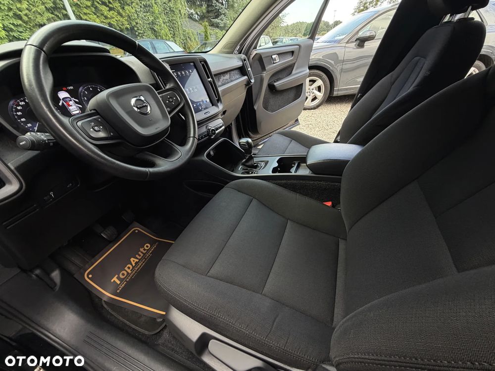 Volvo XC 40 T3 Momentum - 18