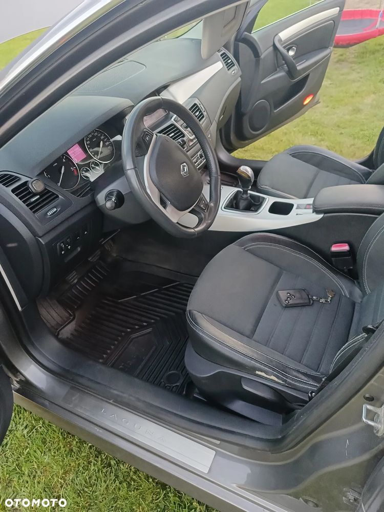 Renault Laguna 2.0 DCi FAP Expression - 13