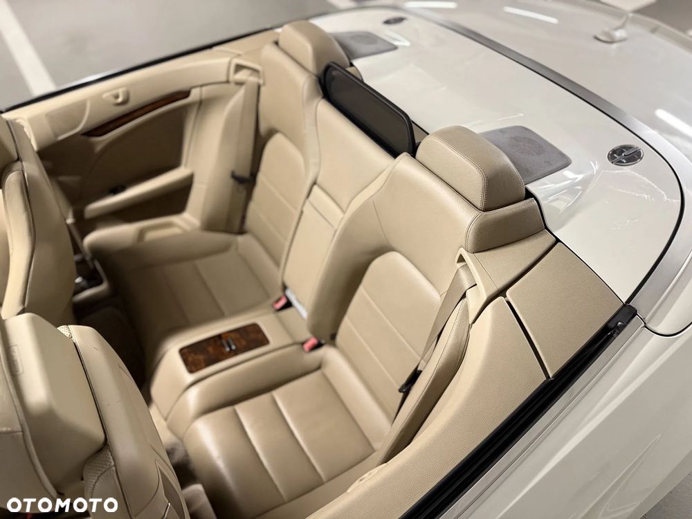 Mercedes-Benz Klasa E 500 BlueEFFICIENCY 7G-TRONIC Elegance - 17