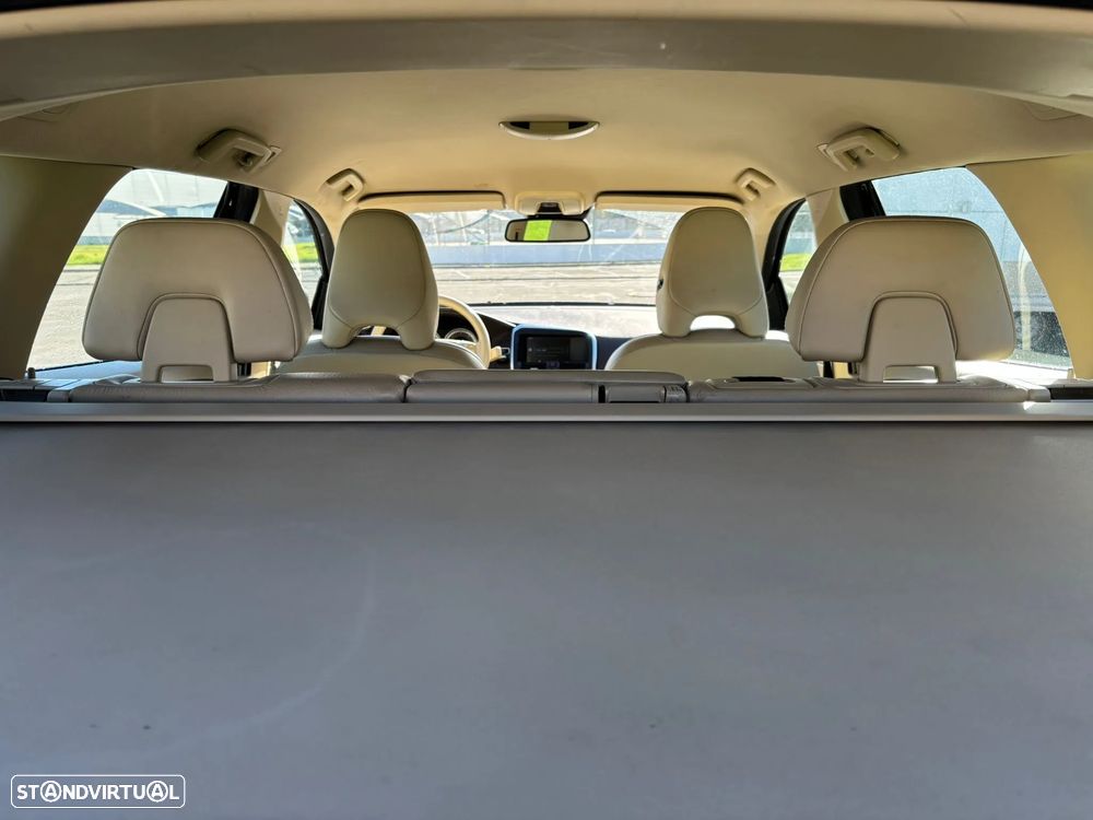 Volvo XC 60 2.0 D3 R-Design Geartronic - 12