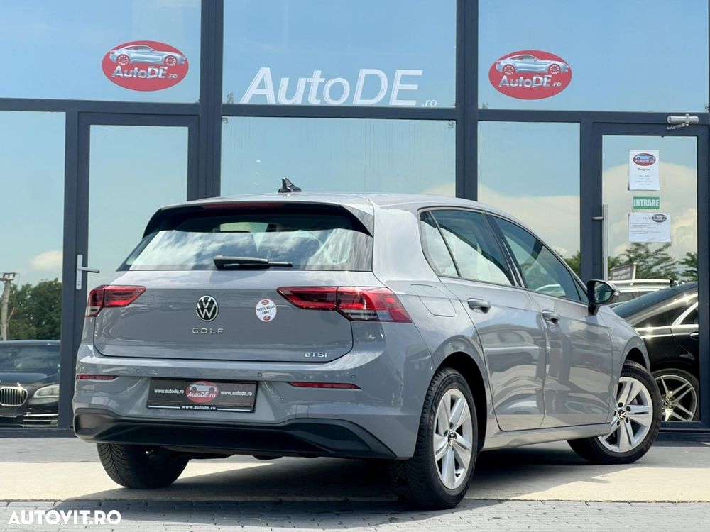 Volkswagen Golf 1.0 eTSI DSG MHEV Life - 5