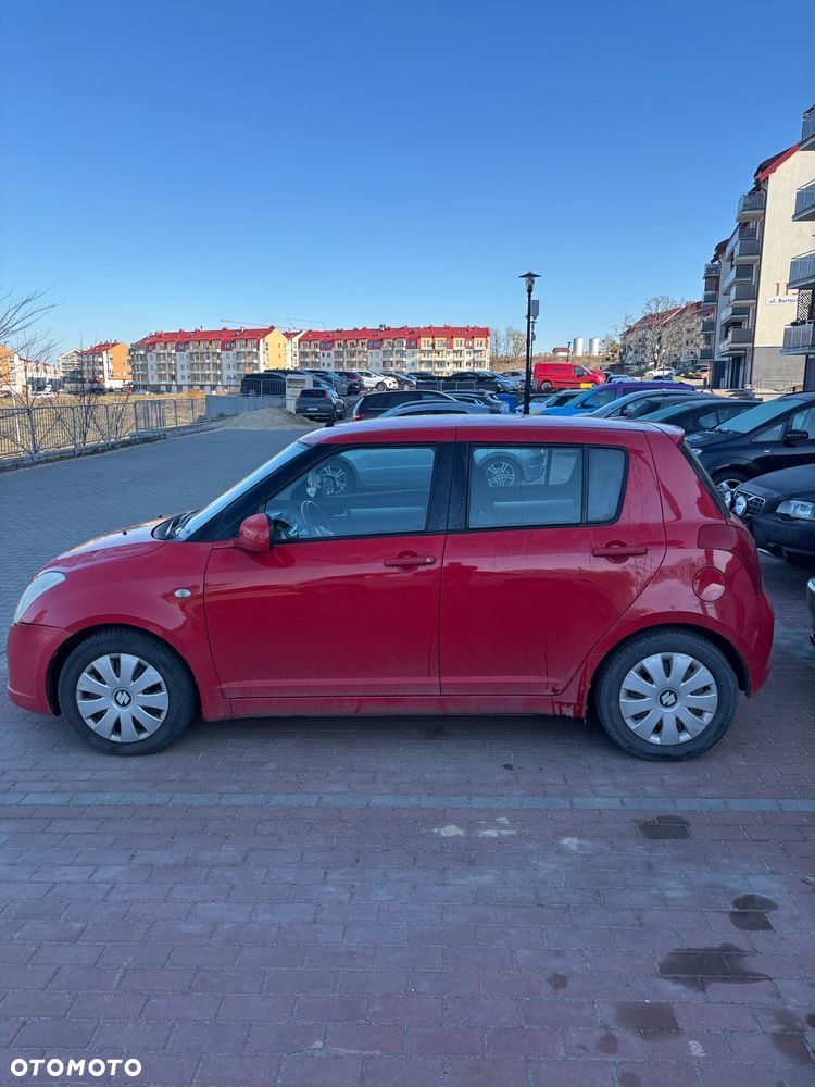 Suzuki Swift 1.3 Club - 2