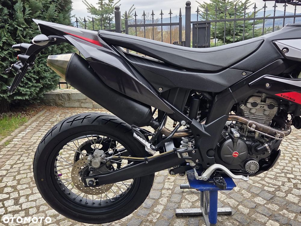 Aprilia SX - 10