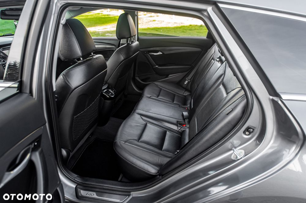 Hyundai i40 Kombi 1.7 CRDi DCT Premium - 21