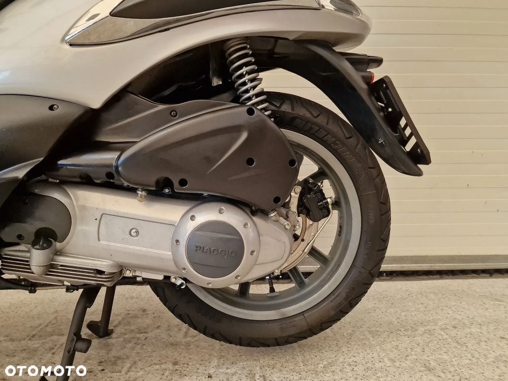 Piaggio Beverly - 6
