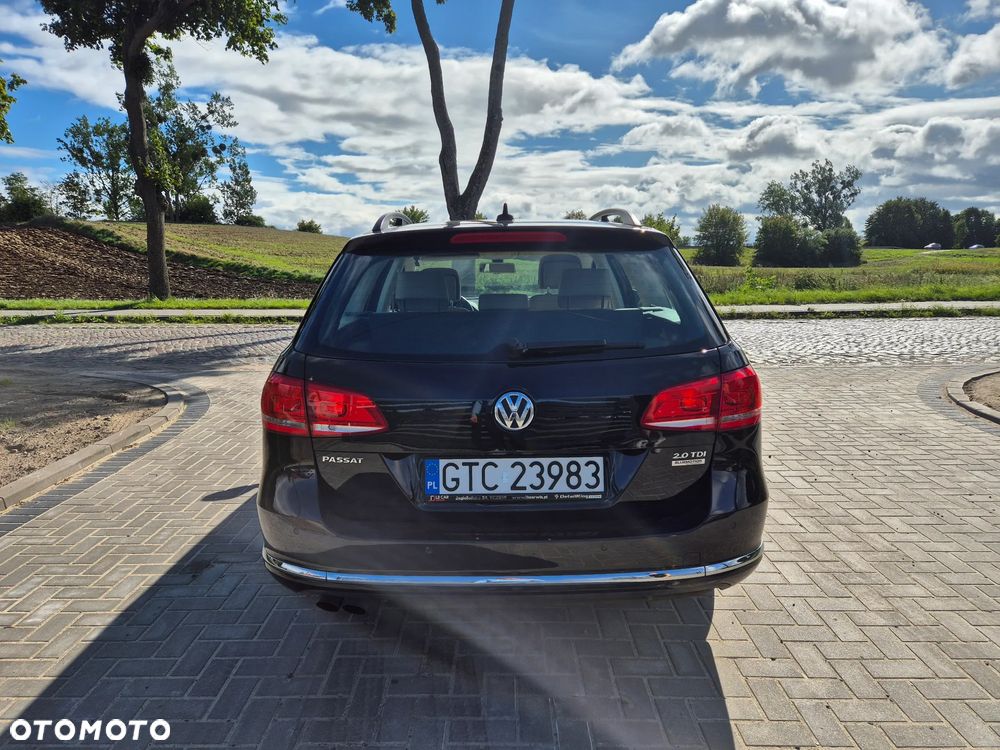 Volkswagen Passat 2.0 TDI Comfortline - 4