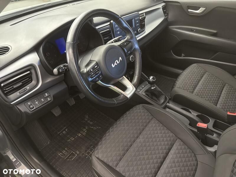 Kia Rio 1.2 M - 10