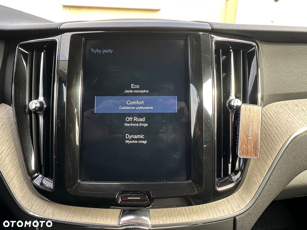 Volvo XC 60 D5 AWD Geartronic Inscription - 34