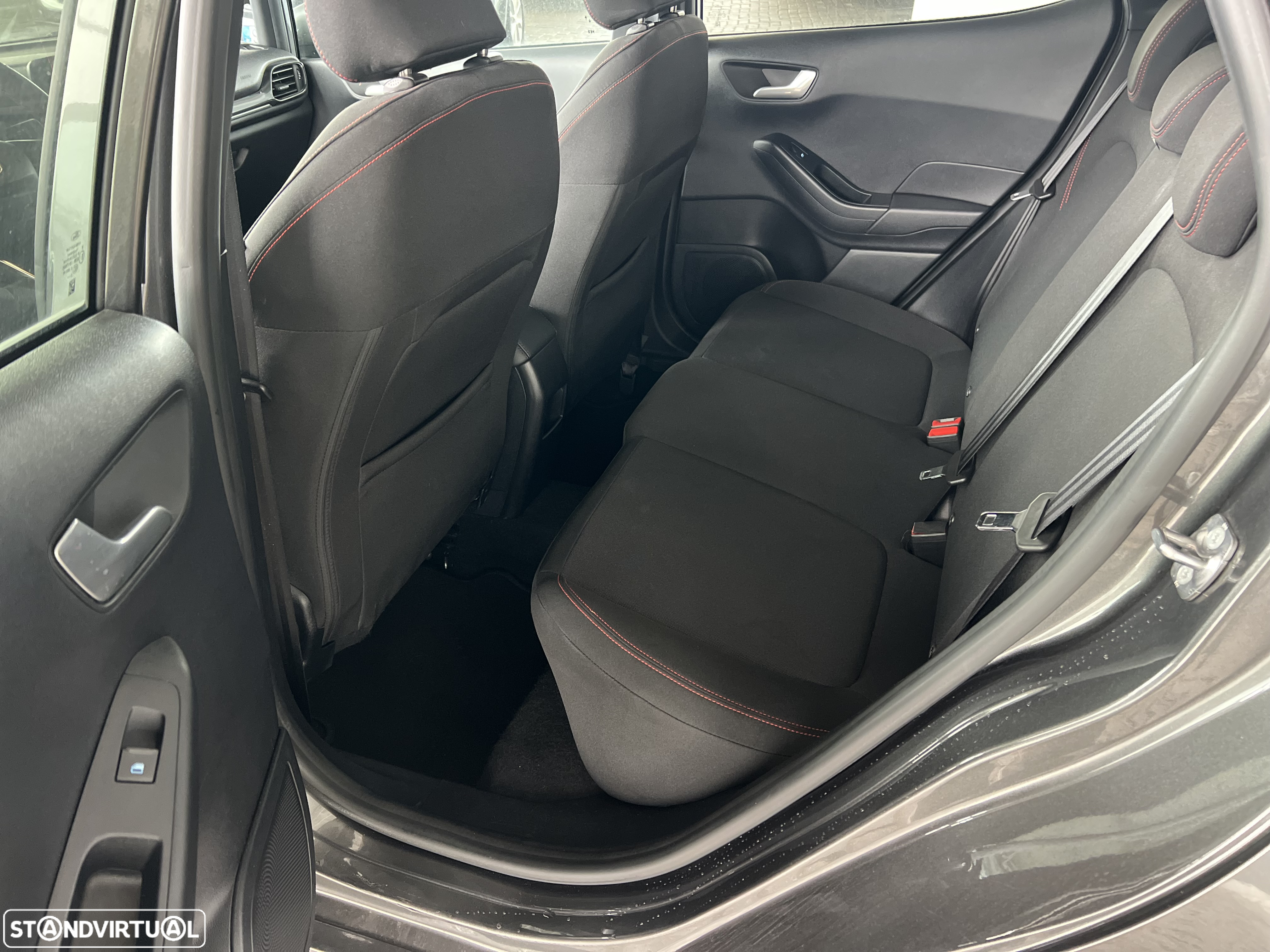 Ford Fiesta 1.0 EcoBoost ST-Line - 15