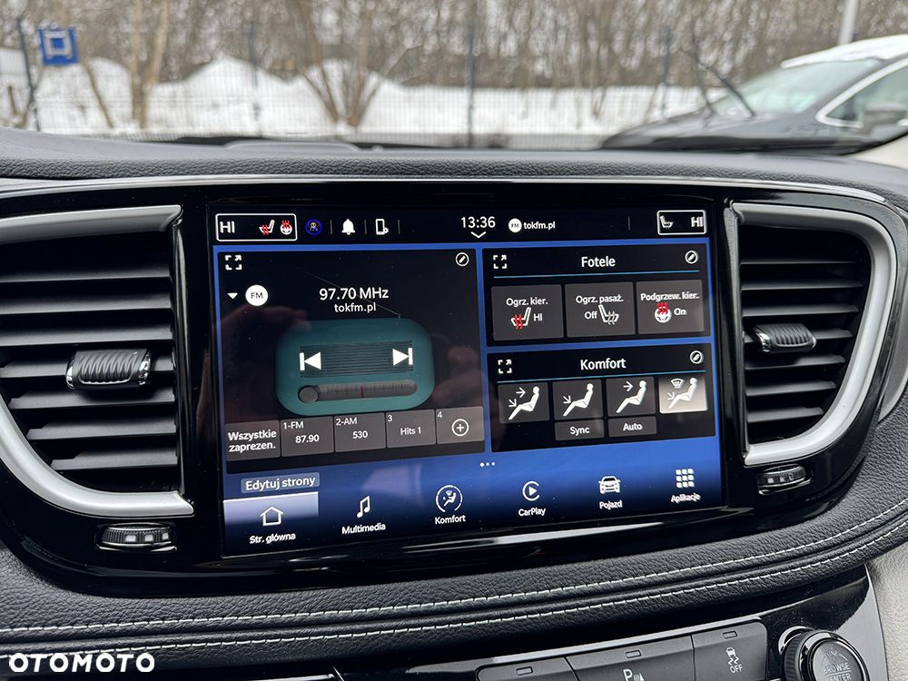 Chrysler Pacifica - 17