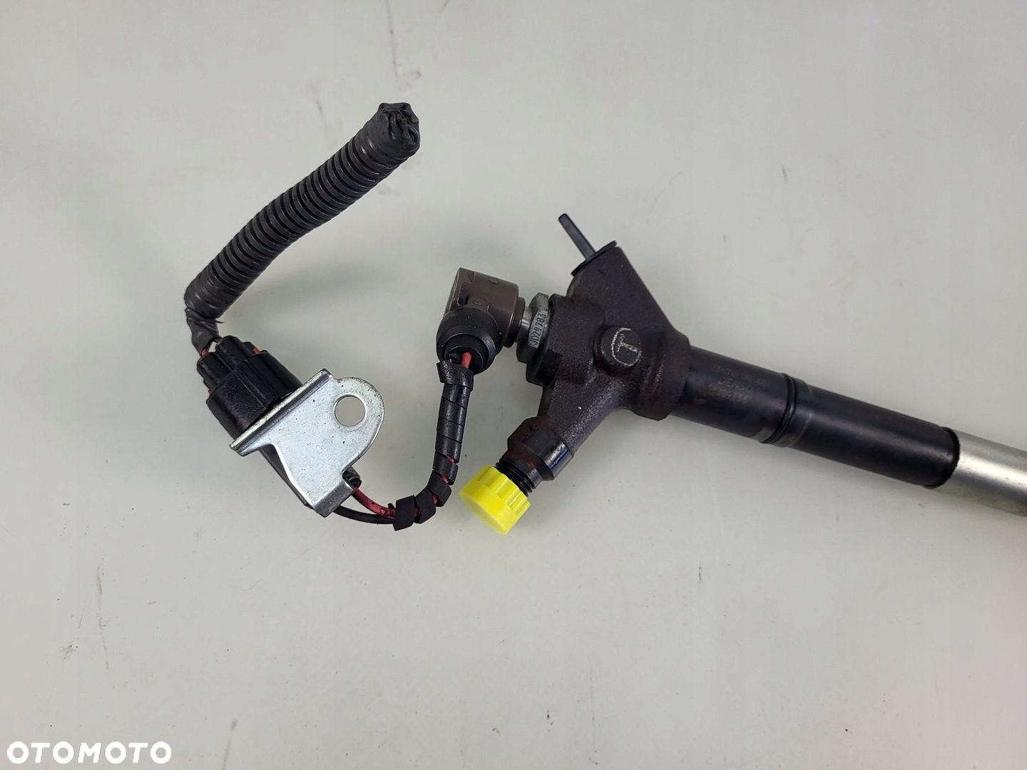 wtryskiwacz paliwa wtryskiwacze 2.2 d-cat TOYOTA AURIS E15 23670-0R040 - 2