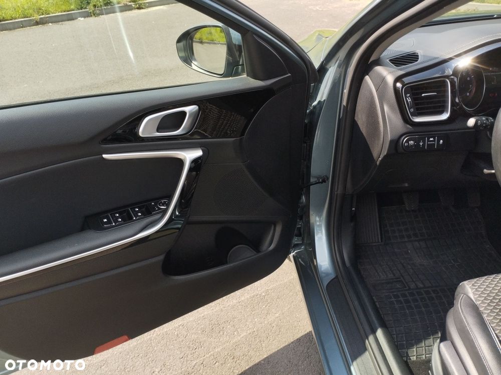Kia Ceed 1.5 T-GDI Tribute - 10