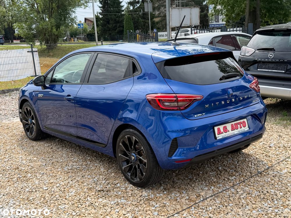 Mitsubishi Colt - 11