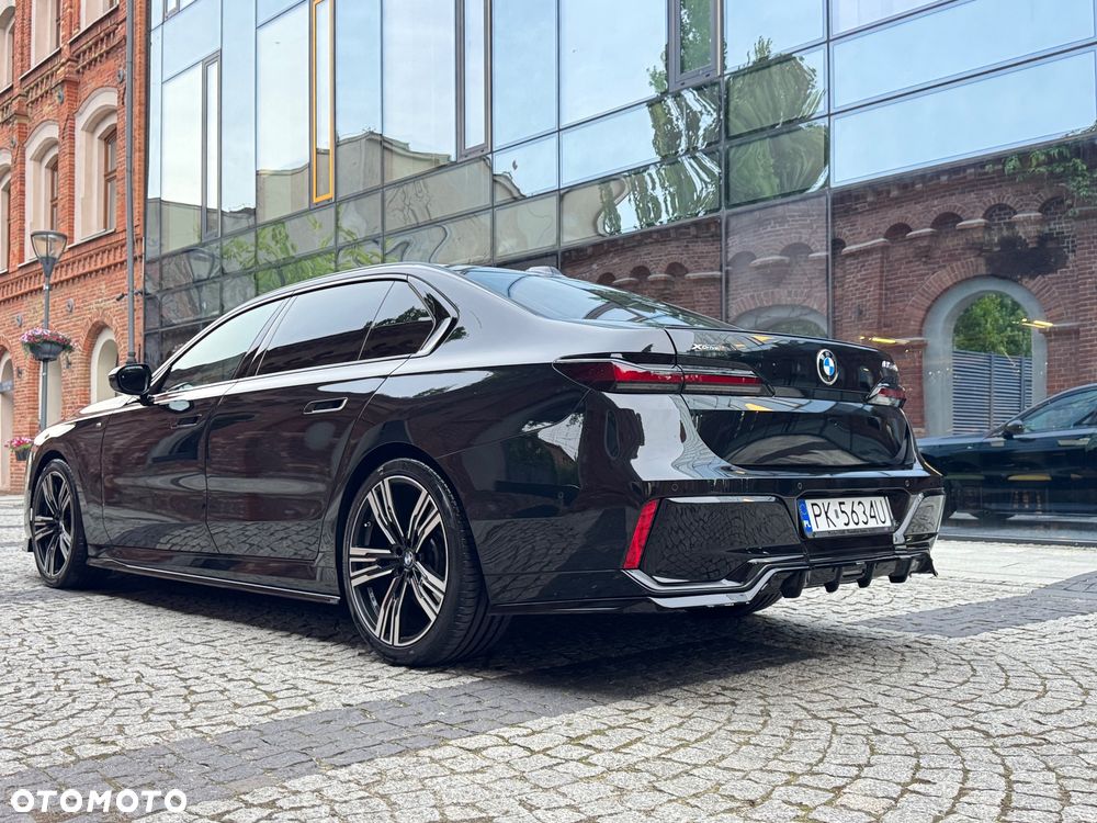 BMW Seria 7 740i - 7