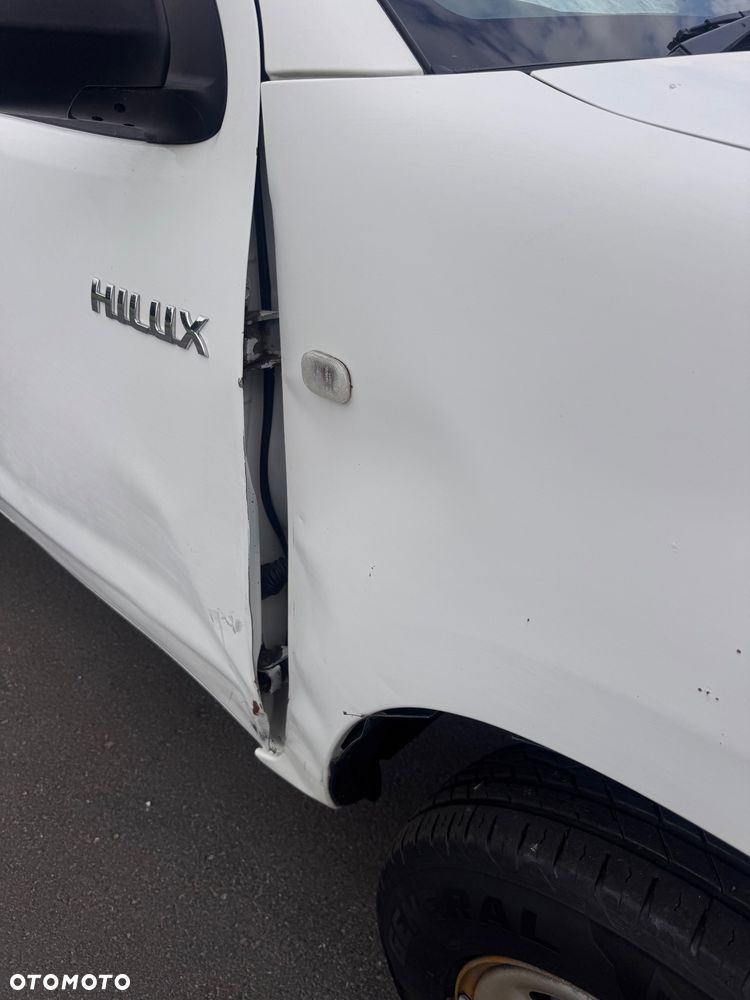Toyota Hilux 3.0 D-4D Invincible - 14