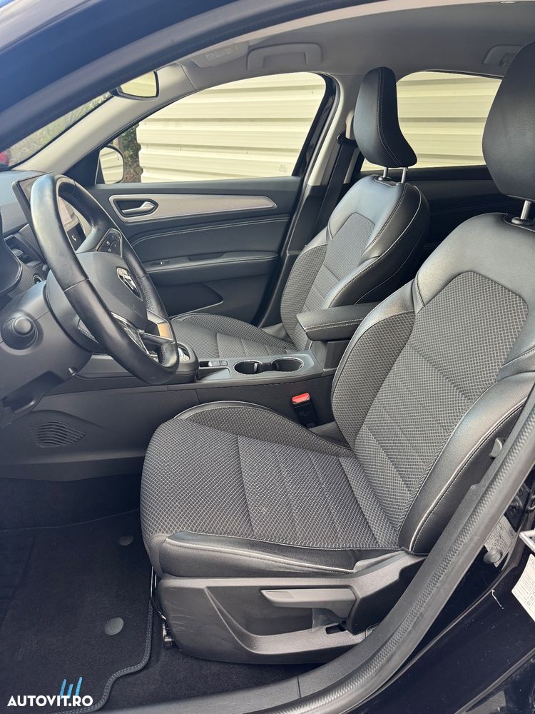 Renault Arkana E-TECH 145 INTENS - 24