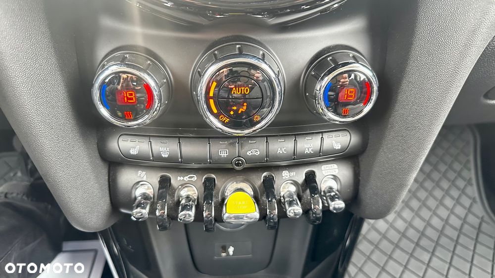 MINI Cooper SE Resolute Edition - 23