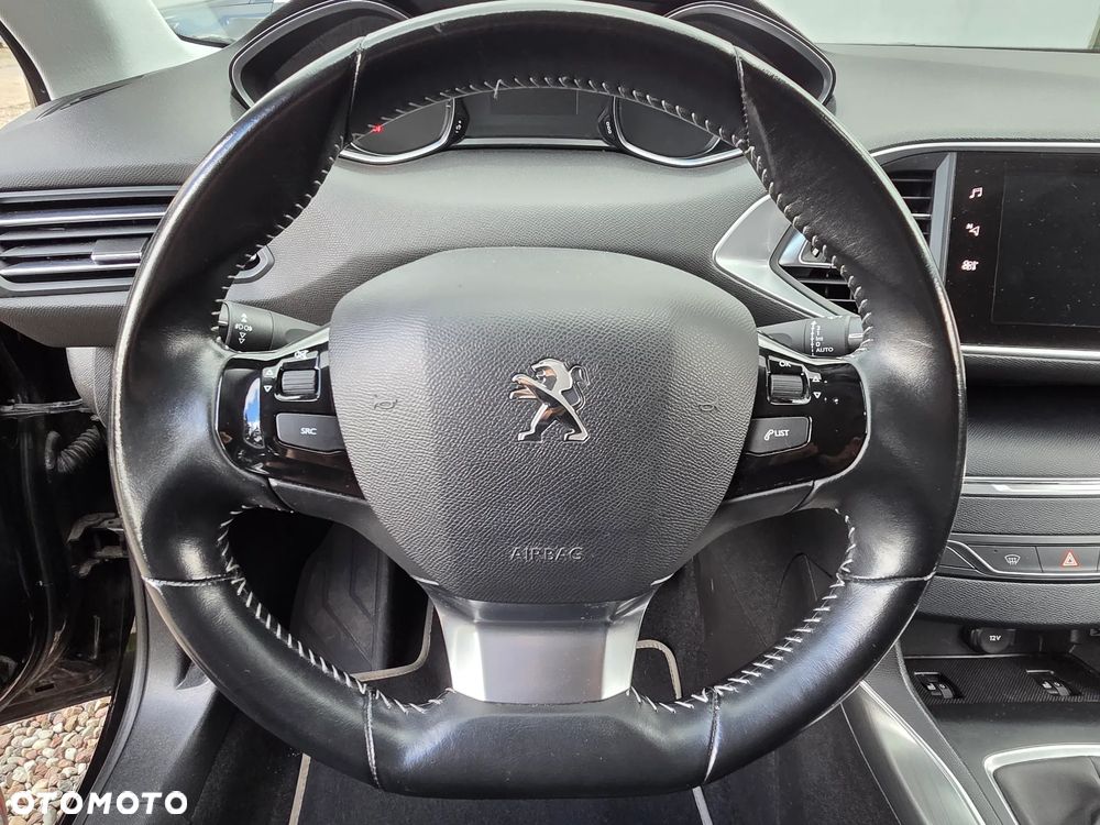 Peugeot 308 - 17