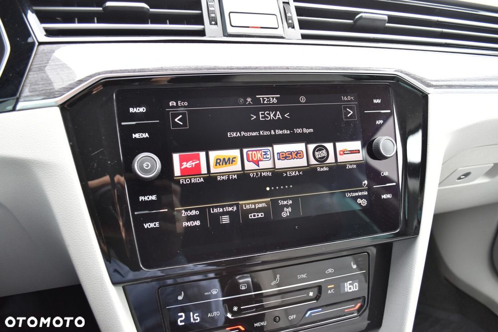 Volkswagen Passat Variant 1.5 TSI EVO Elegance DSG - 17