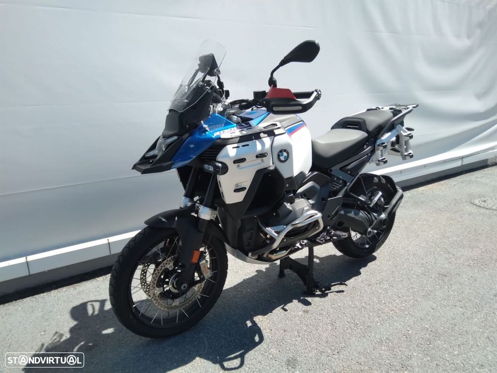 BMW R 1300 GS Adventure Trophy - 3