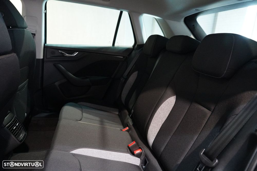 Skoda Kamiq 1.0 TSI Ambition DSG - 24