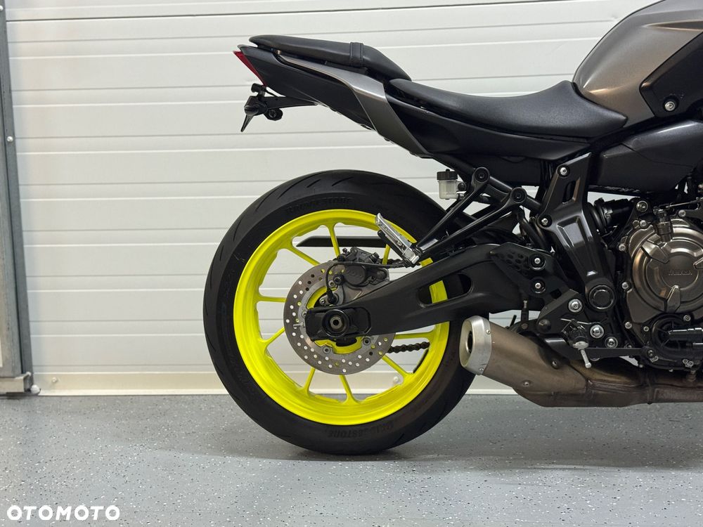Yamaha MT - 4