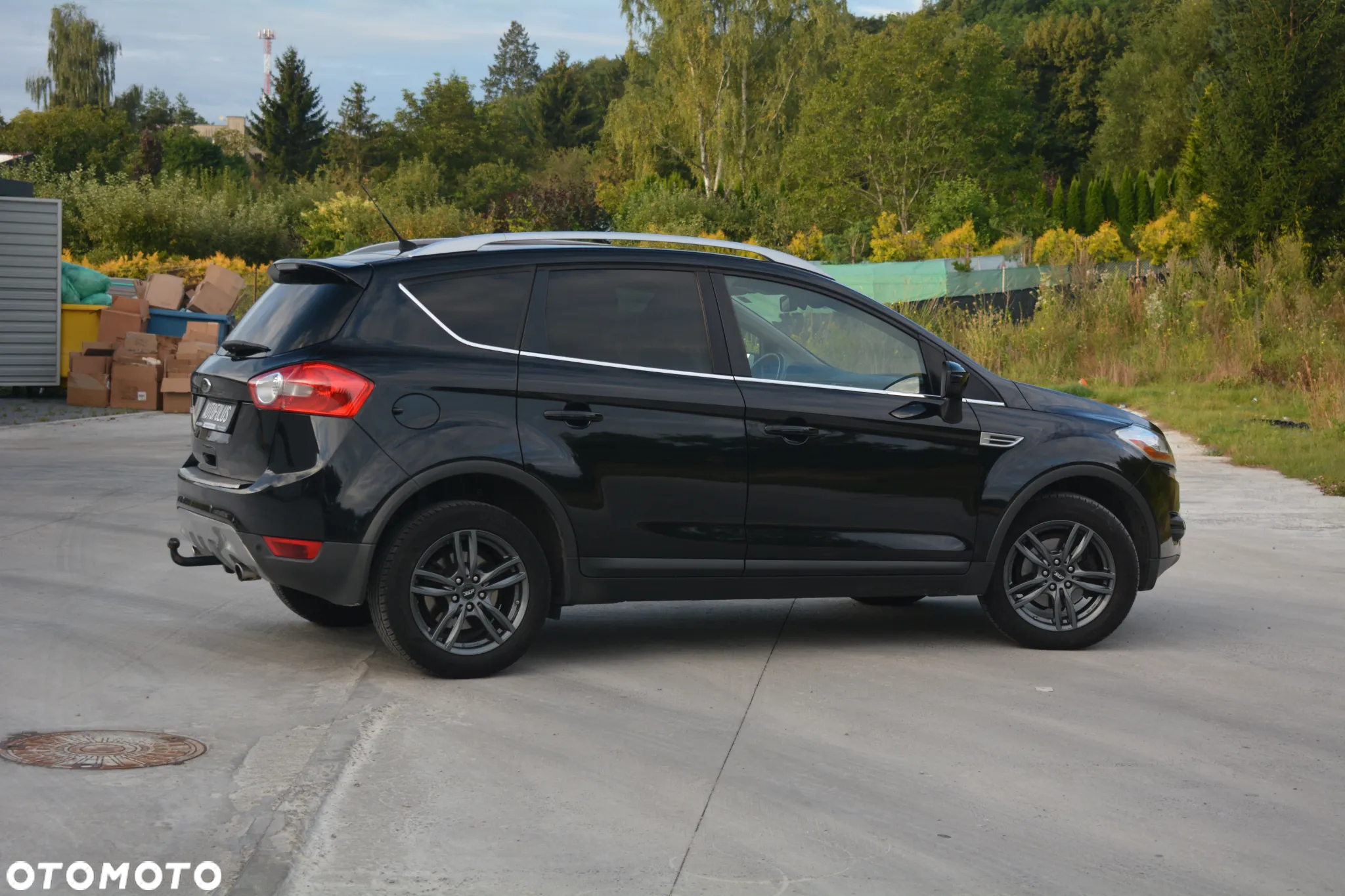 Ford Kuga - 10