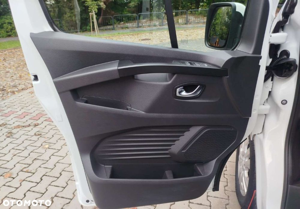 Renault Trafic - 24
