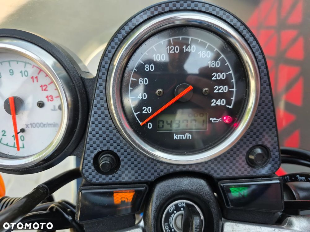 Suzuki SV - 19