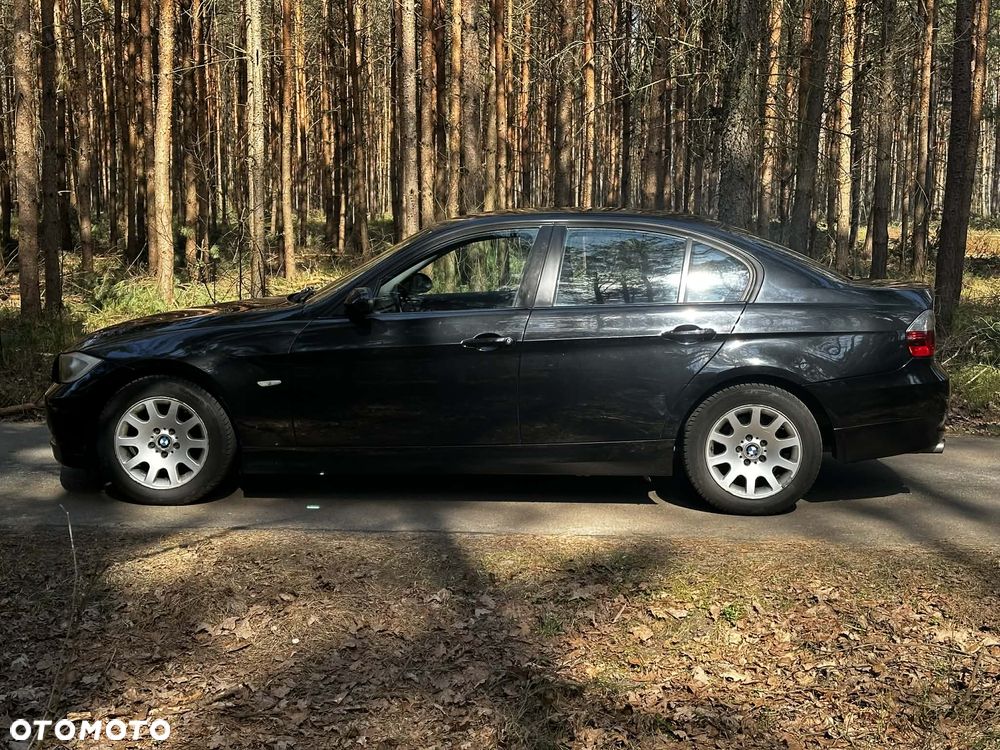 BMW Seria 3 318d DPF - 8