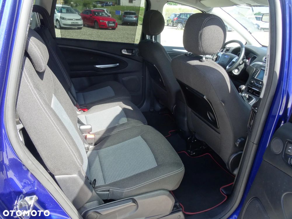 Ford S-Max - 19