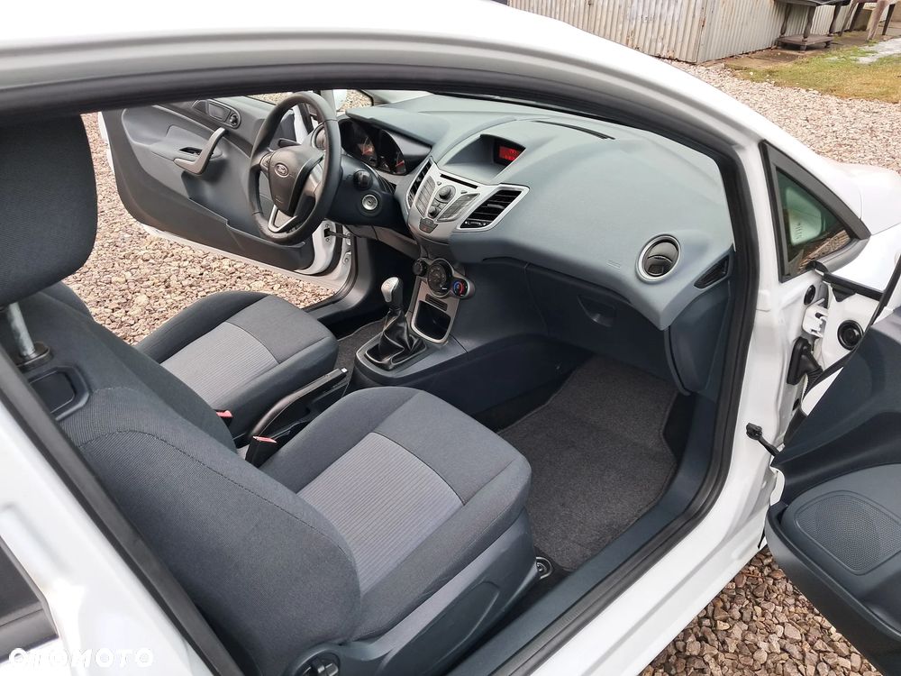 Ford Fiesta - 16