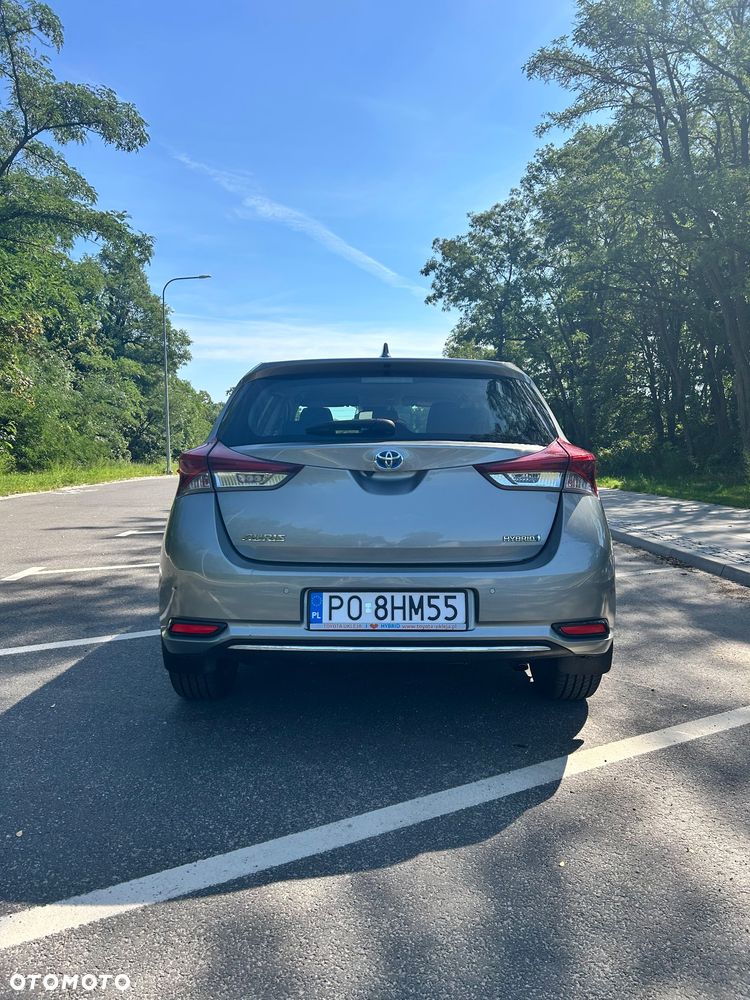 Toyota Auris Hybrid 135 Premium - 8